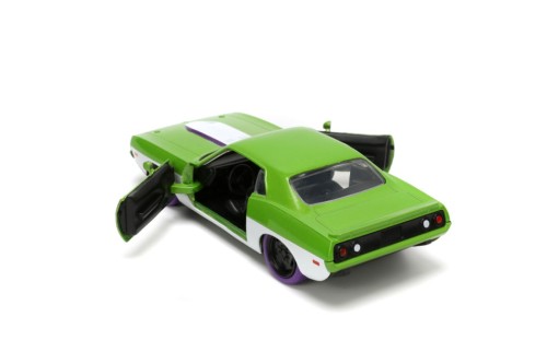 Marvel 1973 Plymouth Barracuda 1:32 Scale Vehicle with She-Hulk